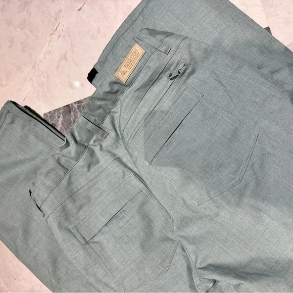 Burton's Women Fly Insulated Snow Pants